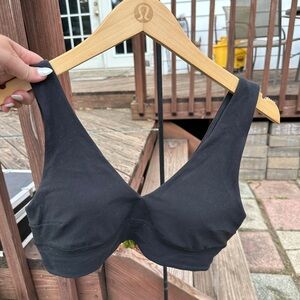 GUC lululemon align bra in black size 10